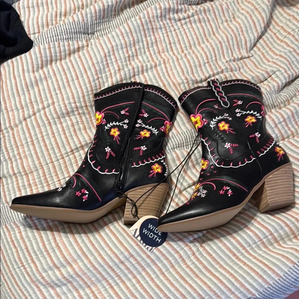 Floral Embroidered Black Ankle Boots - Picture 2 of 5